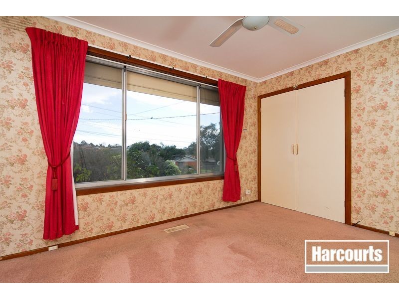 6 Adam Avenue, Hallam VIC 3803