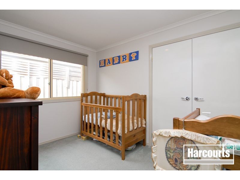 8 Julia Court, Cranbourne North VIC 3977