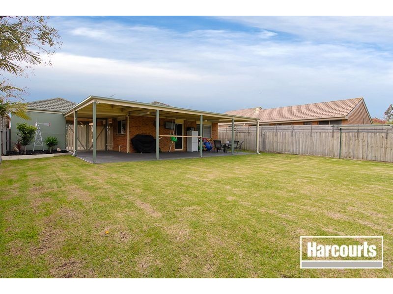 8 Julia Court, Cranbourne North VIC 3977