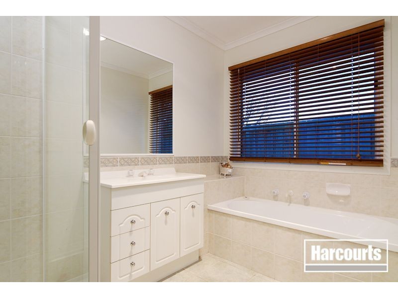 36 Kershaw Drive, Narre Warren South VIC 3805