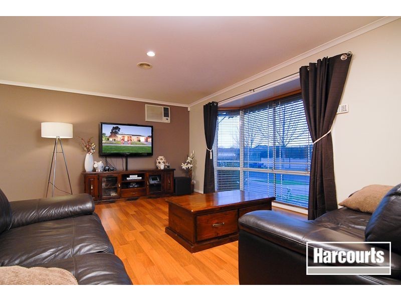 36 Kershaw Drive, Narre Warren South VIC 3805