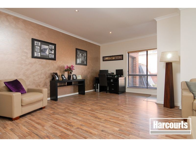 5/17 Elizabeth St, Cranbourne North VIC 3977