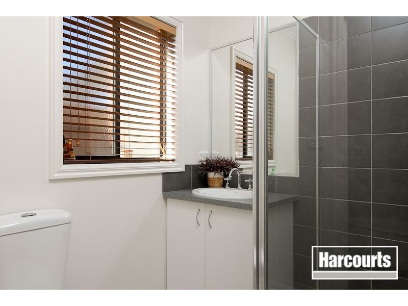 5/17 Elizabeth St, Cranbourne North VIC 3977