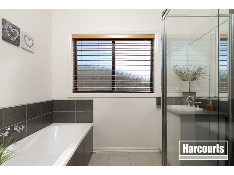 5/17 Elizabeth St, Cranbourne North VIC 3977