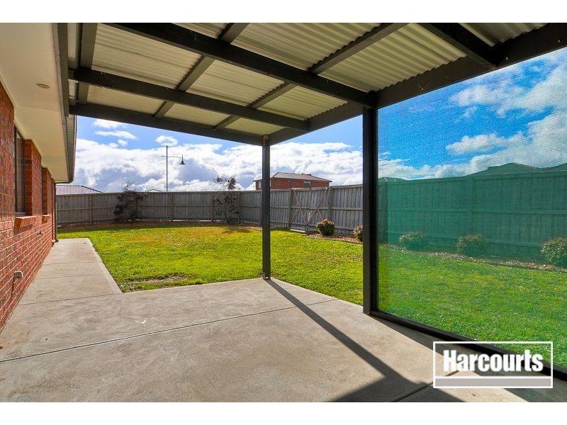 4 Golden Wattle Court, Cranbourne VIC 3977