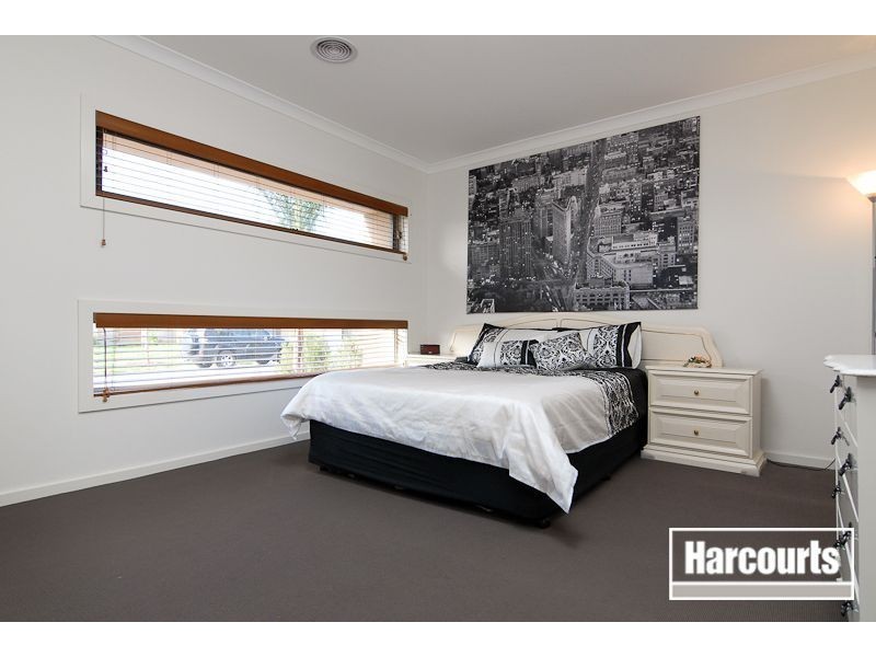 53 Datura Ave, Cranbourne North VIC 3977