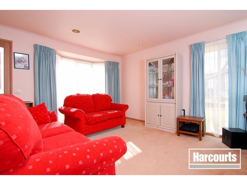 10 Plough Rise, Narre Warren South VIC 3805