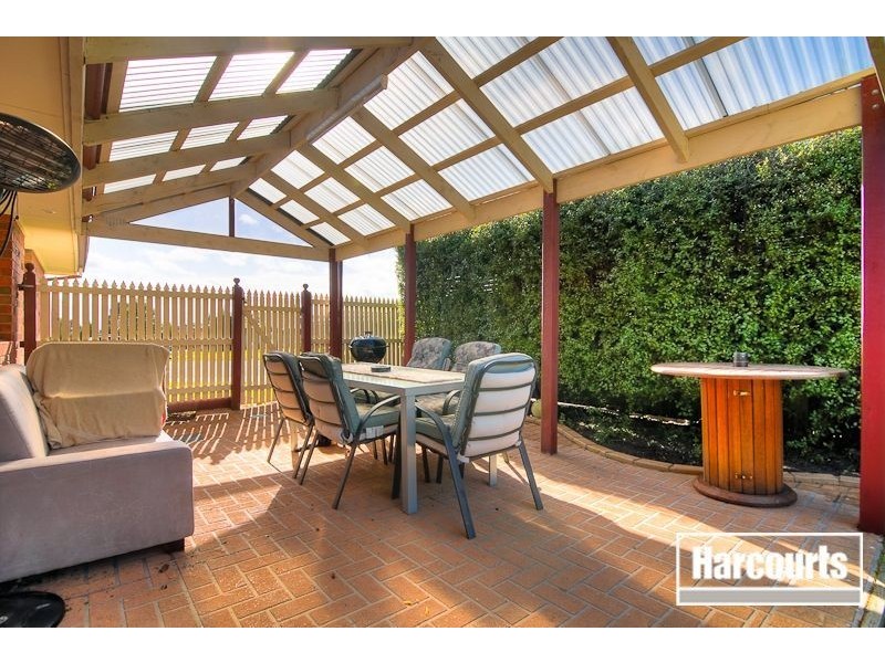 10 Plough Rise, Narre Warren South VIC 3805