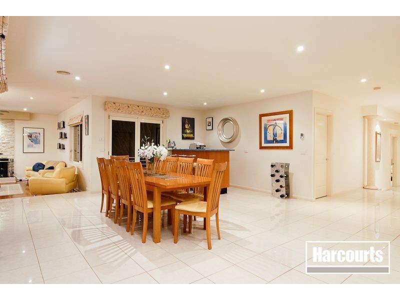 3 Montbrae Circuit, Narre Warren North VIC 3804