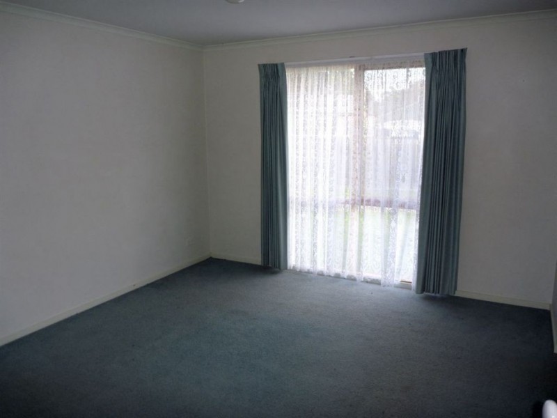 2 Marshall Close, Carrum Downs VIC 3201