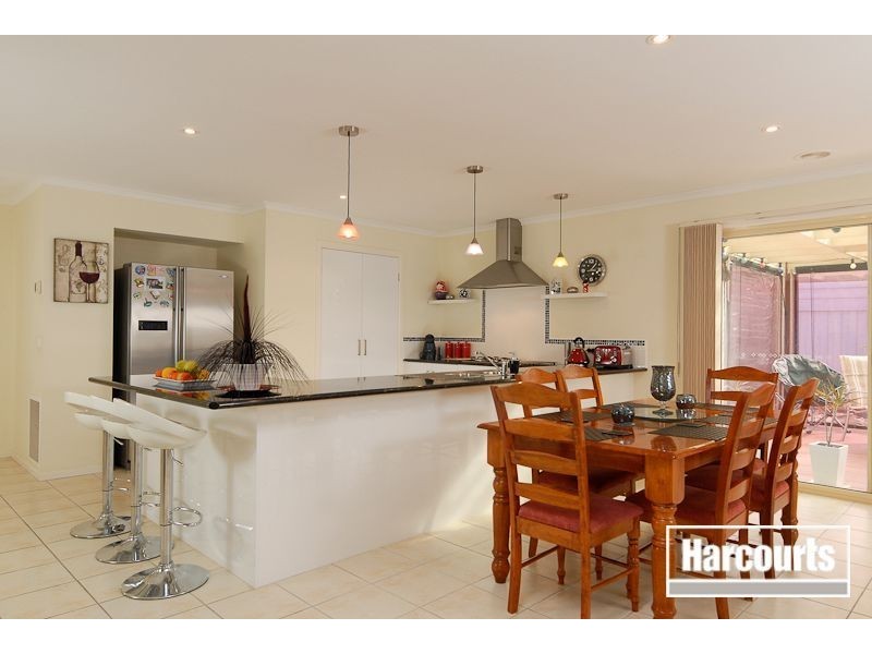 55 Tuileries Rise, Narre Warren South VIC 3805