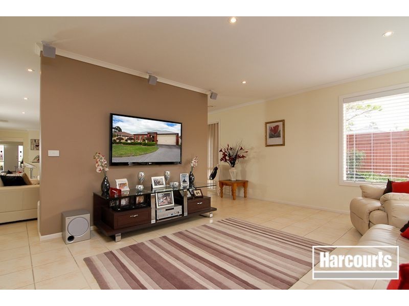 55 Tuileries Rise, Narre Warren South VIC 3805