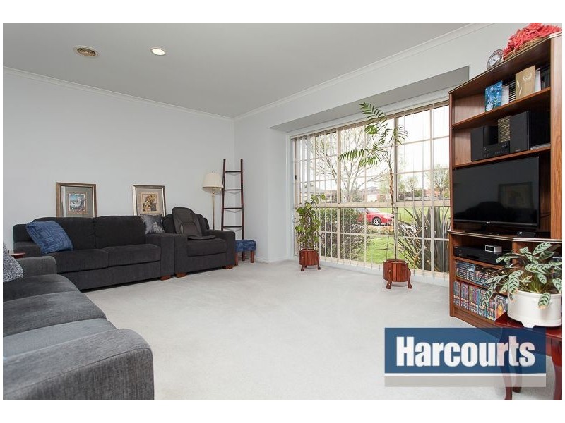 4 Bungalow Lane, Narre Warren South VIC 3805