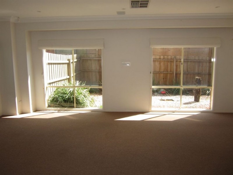 126 The Promenade, Narre Warren South VIC 3805