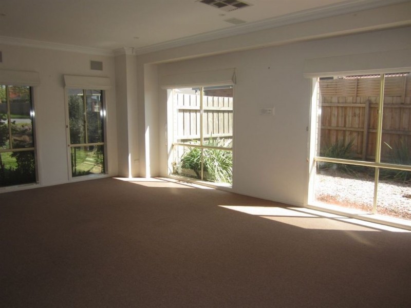 126 The Promenade, Narre Warren South VIC 3805
