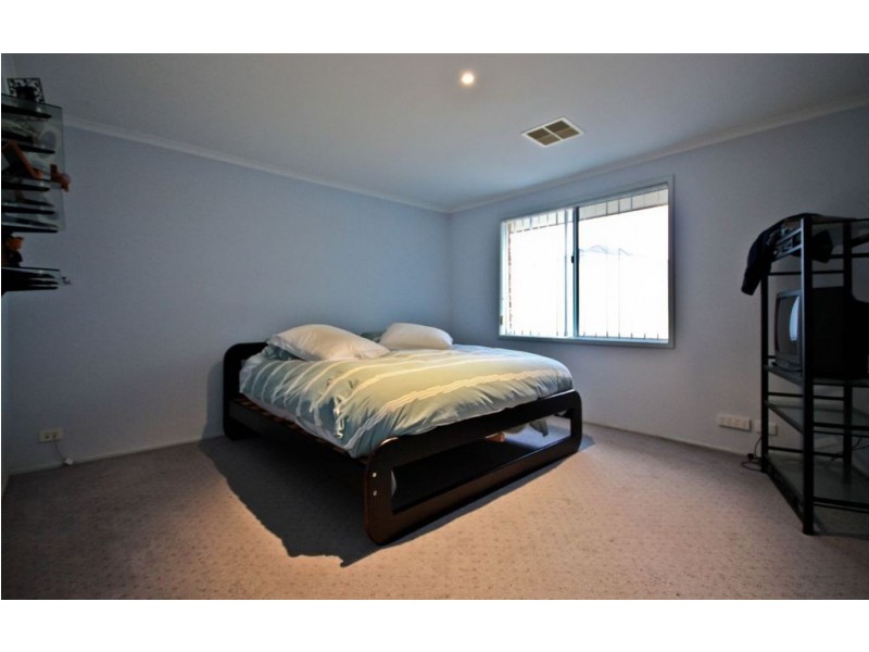 23 Denver Drive, Narre Warren VIC 3805