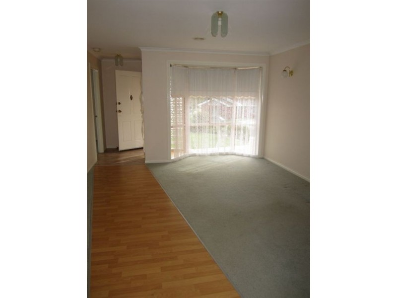 6 Celeste Court, Berwick VIC 3806