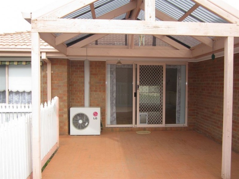 6 Celeste Court, Berwick VIC 3806