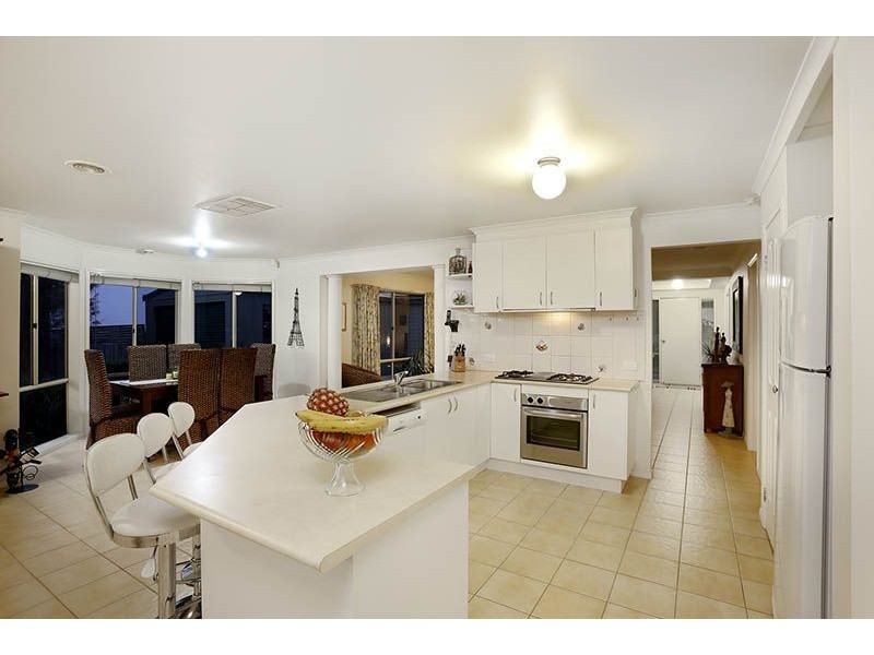 7 Towerhill Boulevard, Lynbrook VIC 3975