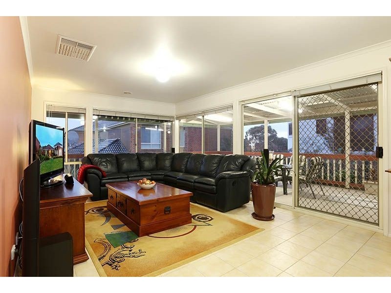 7 Towerhill Boulevard, Lynbrook VIC 3975