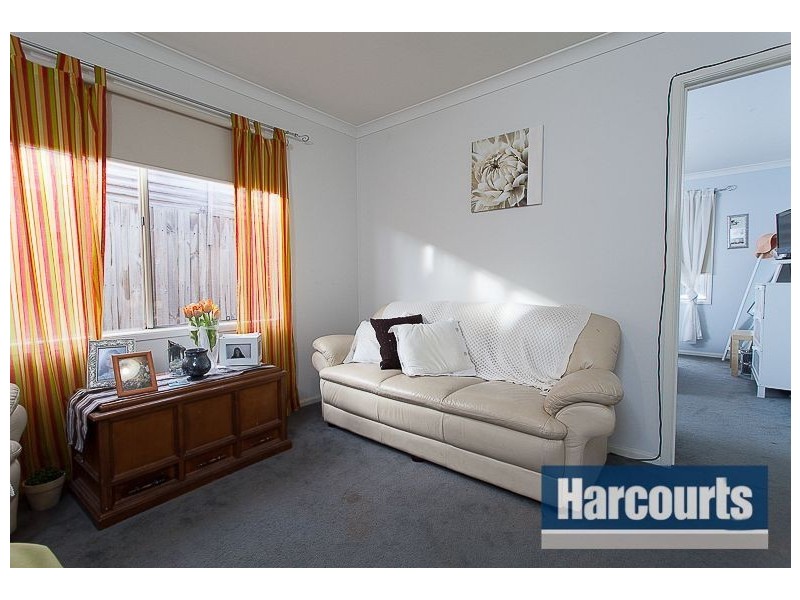 8 Ashmore Avenue, Narre Warren South VIC 3805