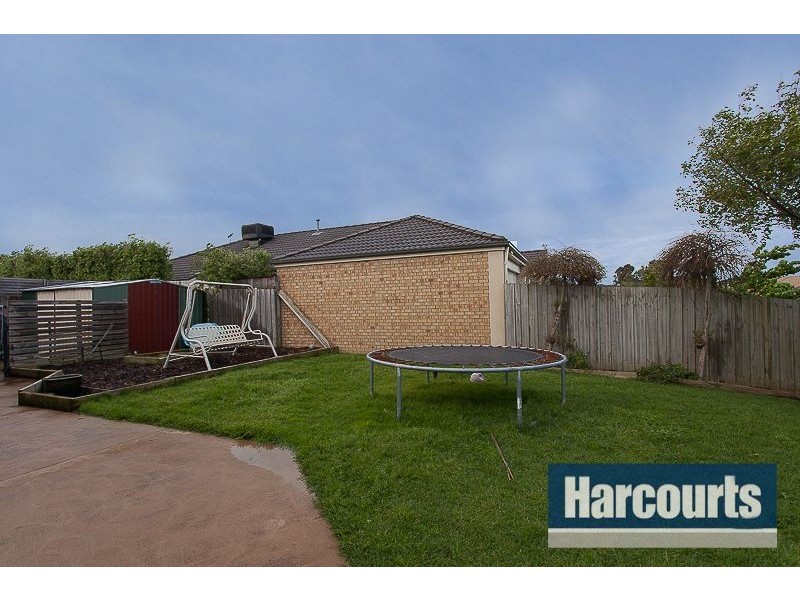 8 Ashmore Avenue, Narre Warren South VIC 3805