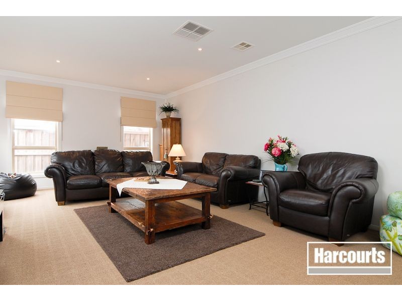 6 Napier Way, Narre Warren South VIC 3805