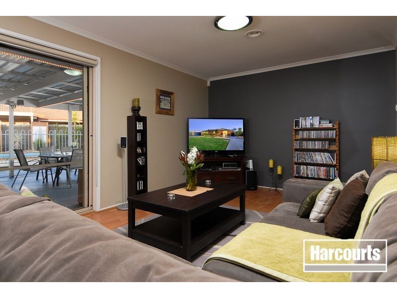 17 Meredith Close, Narre Warren South VIC 3805