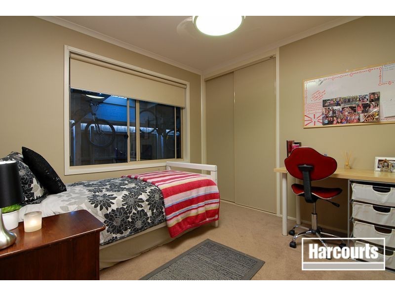 17 Meredith Close, Narre Warren South VIC 3805