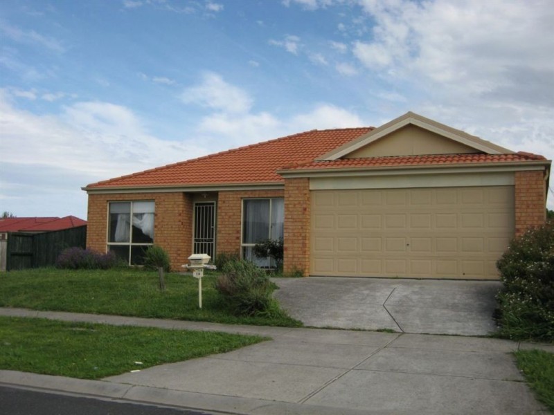 19 St Georges Road, Narre Warren South VIC 3805