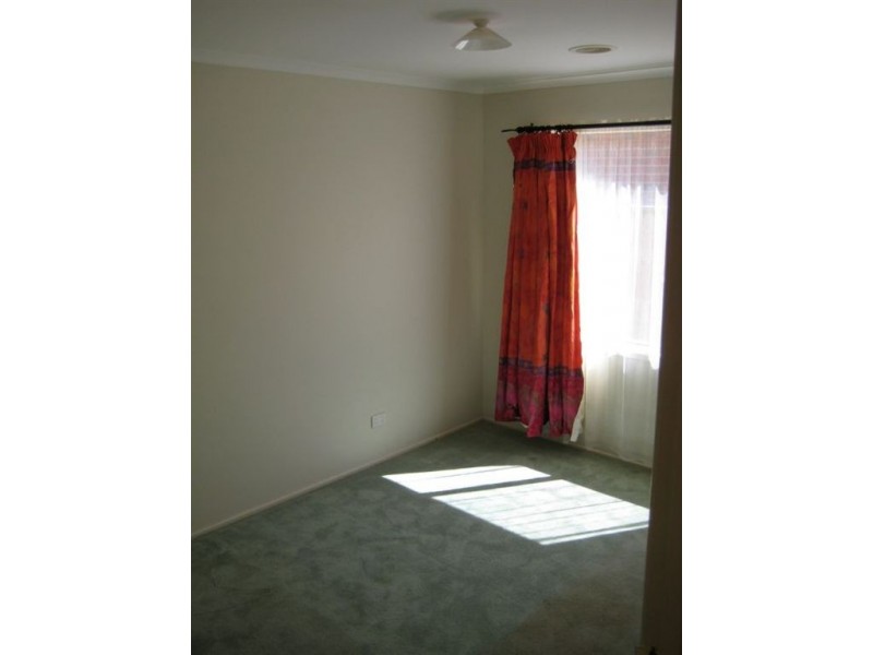 19 St Georges Road, Narre Warren South VIC 3805