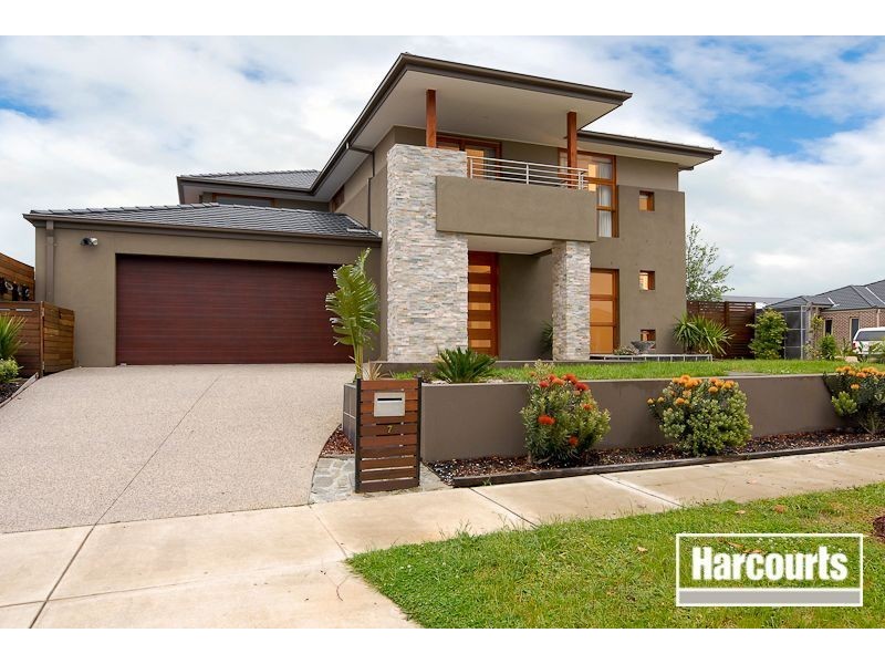 7 Olivebank Crescent, Cranbourne North VIC 3977