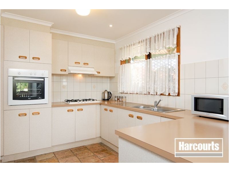 24 Weeden Crescent, Hallam VIC 3803