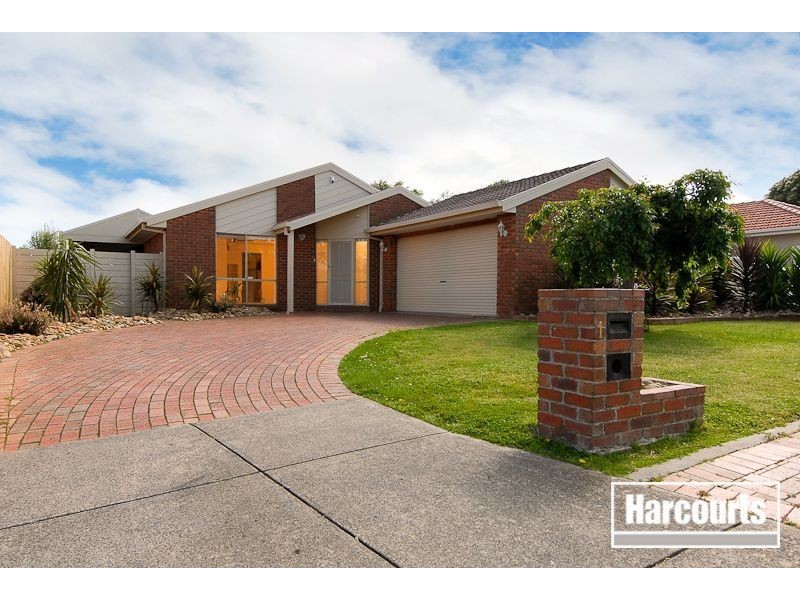1 Oxenford Rise, Narre Warren South VIC 3805