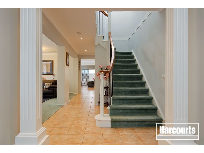 5 Abbey Road, Narre Warren South VIC 3805