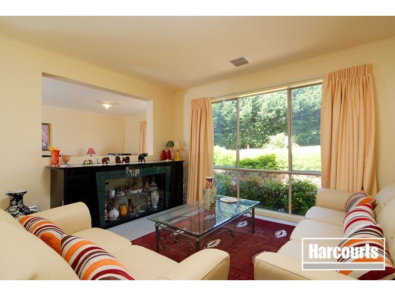 10 Radiata Rise, Narre Warren VIC 3805