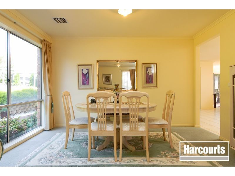 10 Radiata Rise, Narre Warren VIC 3805