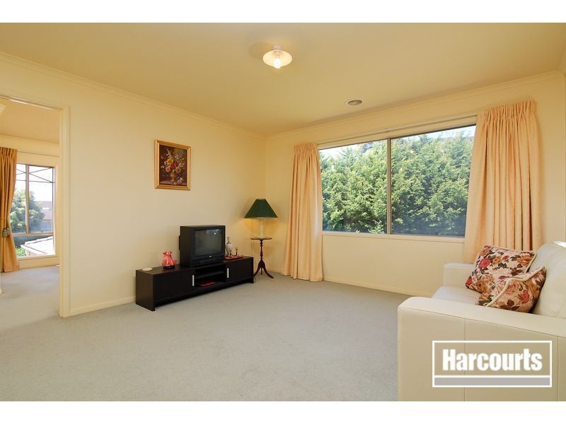 10 Radiata Rise, Narre Warren VIC 3805