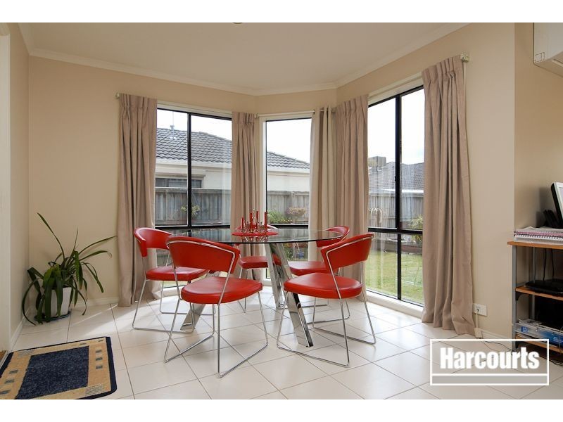 16 Hallmark Drive, Narre Warren South VIC 3805