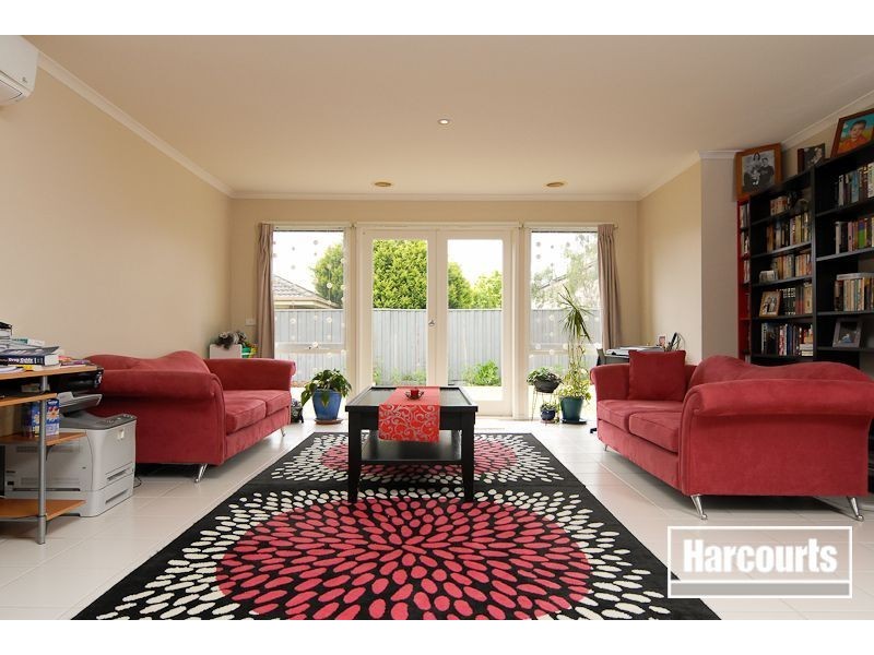 16 Hallmark Drive, Narre Warren South VIC 3805