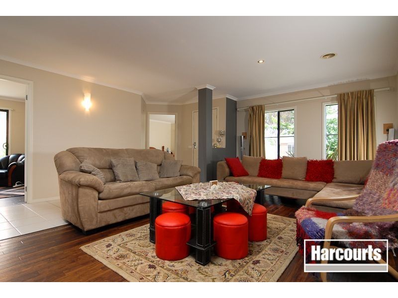 16 Hallmark Drive, Narre Warren South VIC 3805