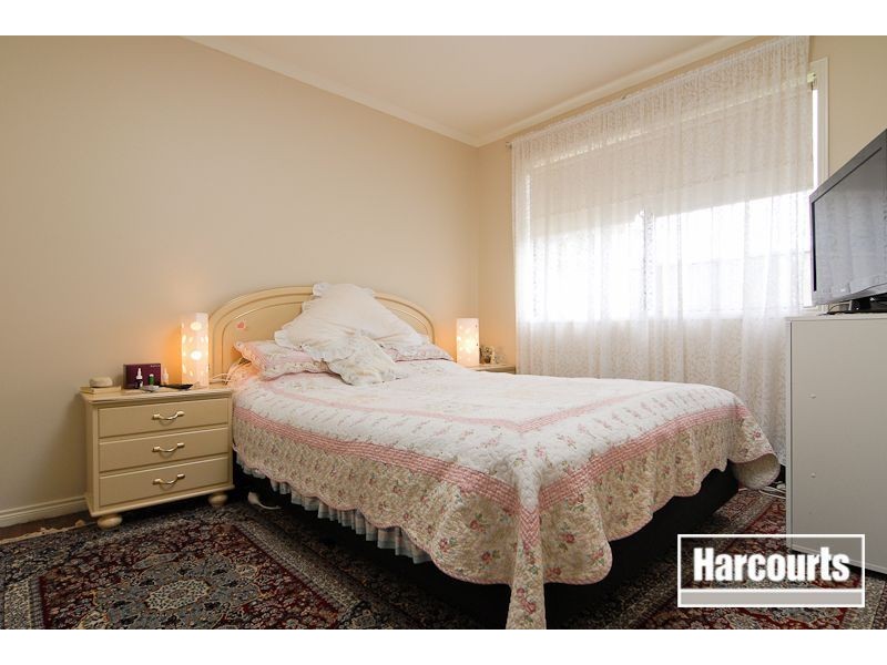 16 Hallmark Drive, Narre Warren South VIC 3805