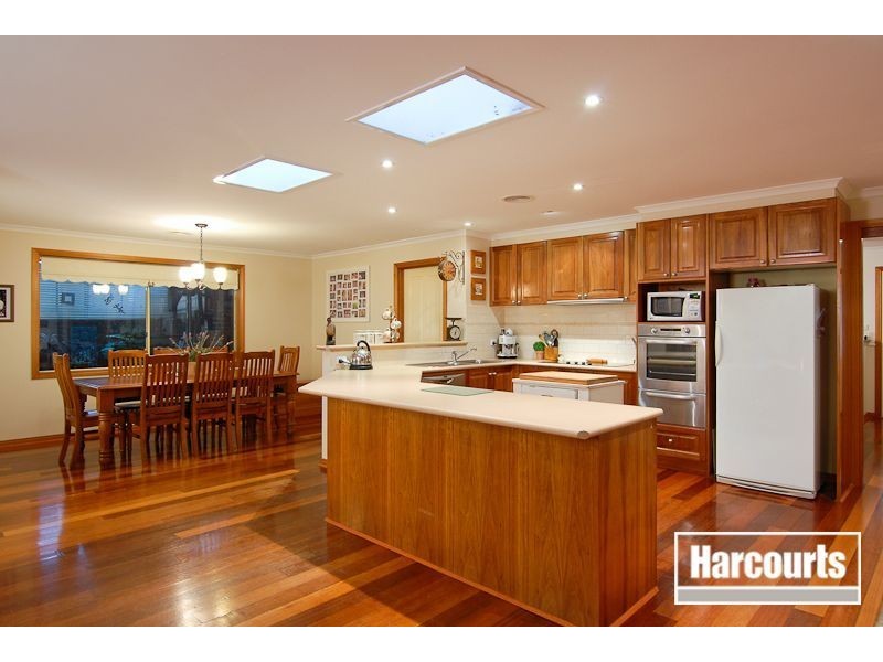 160 The Promenade, Narre Warren South VIC 3805