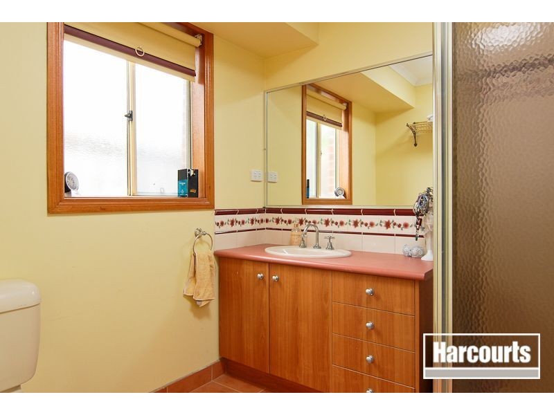 160 The Promenade, Narre Warren South VIC 3805