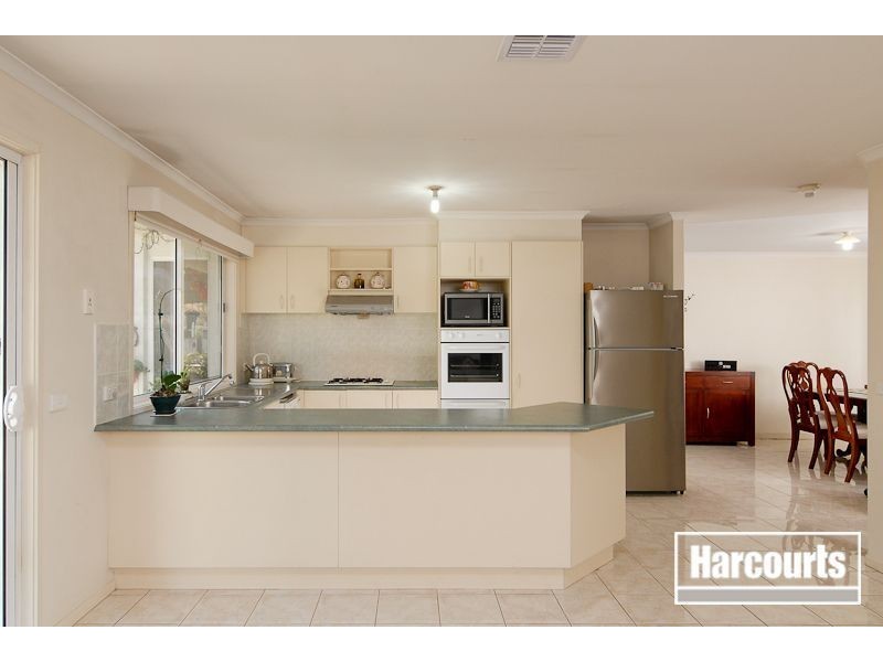 79 Kingston Avenue, Narre Warren South VIC 3805