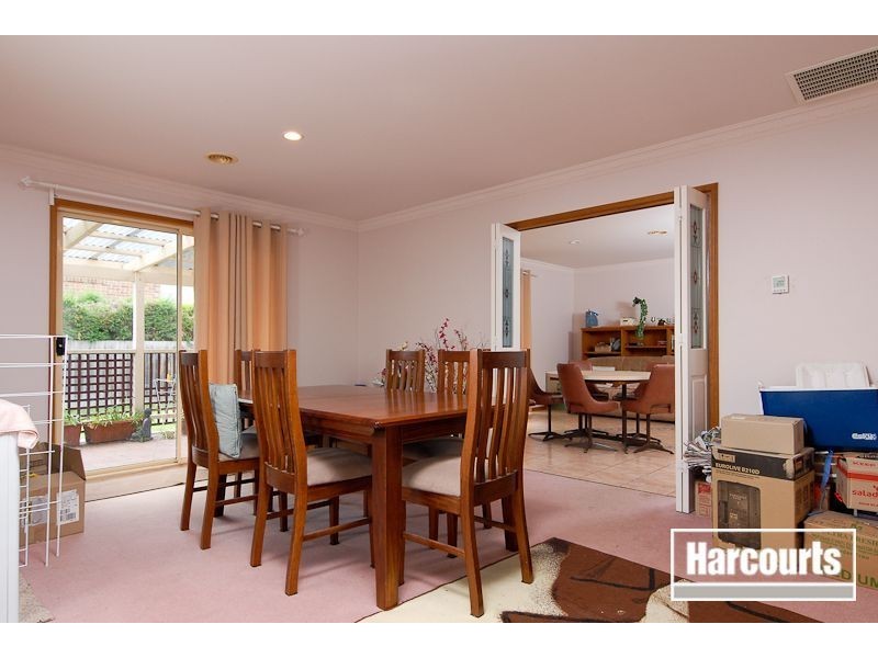 2 Walcott Place, Narre Warren South VIC 3805