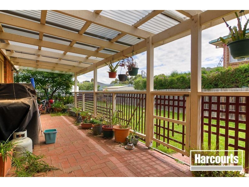 2 Walcott Place, Narre Warren South VIC 3805