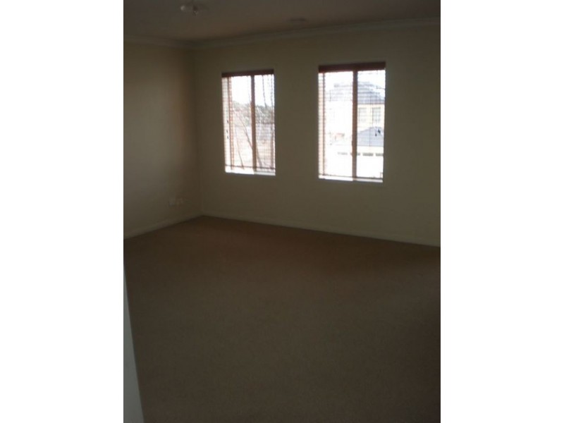 4 Lincoln Court, Berwick VIC 3806