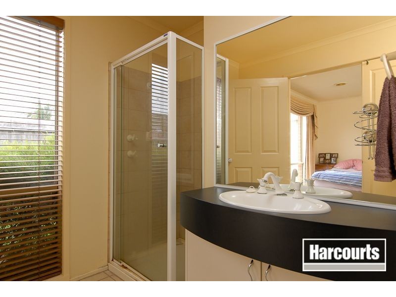 15 Teesdale Court, Narre Warren South VIC 3805