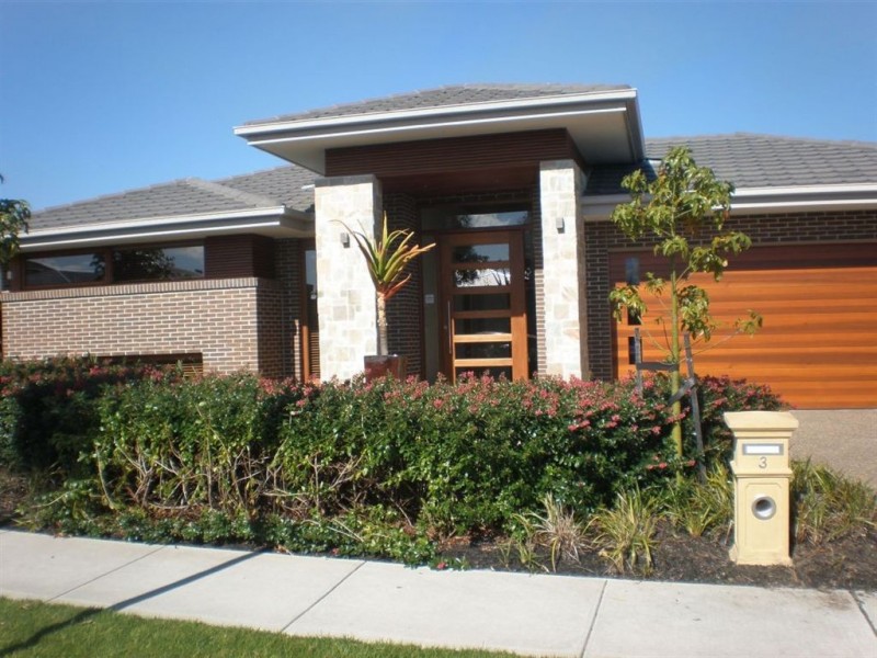 3 Nature Circuit, Cranbourne North VIC 3977